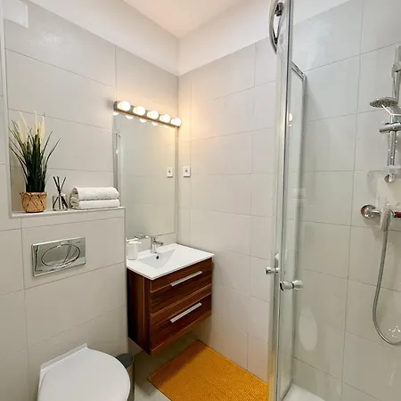 Lellebay Apartment